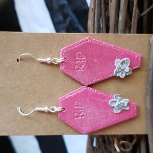 New HANDMADE coffin with flower earrings